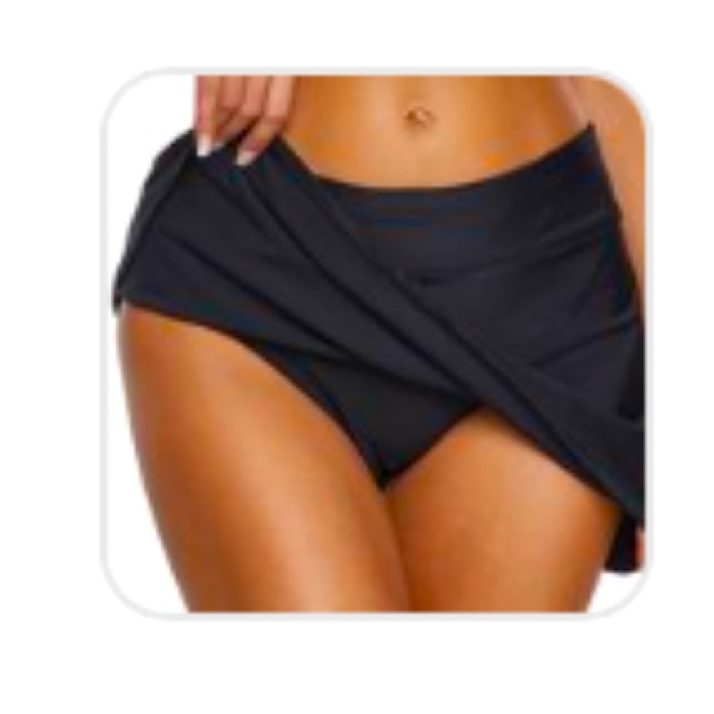 BRAND NEW Beachsissi women’s swim skirt